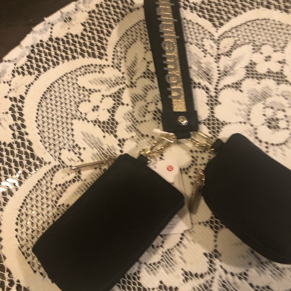 MAC TREASURED EYE SHADOW PALETTE X6: ALL THE RICHES - Picture 7 of 10